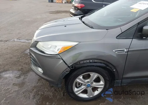 2013 Ford Escape Se z USA, uszkodzony, nr VIN 1FMCU9G90DUD08788